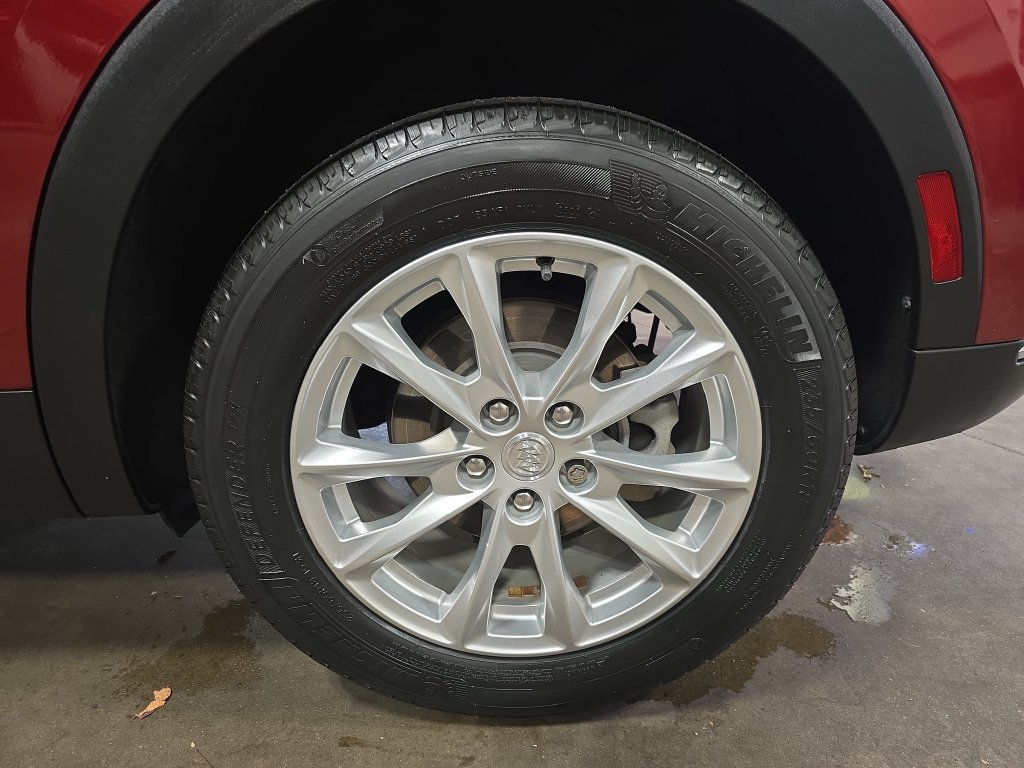 Used 2021 Buick Envision Preferred AWD/4WD image 33