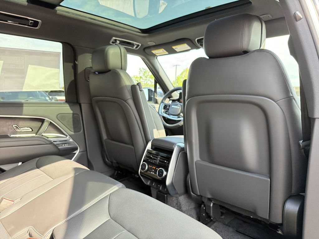 New 2026 Land Rover Range Rover SE AWD/4WD image 15