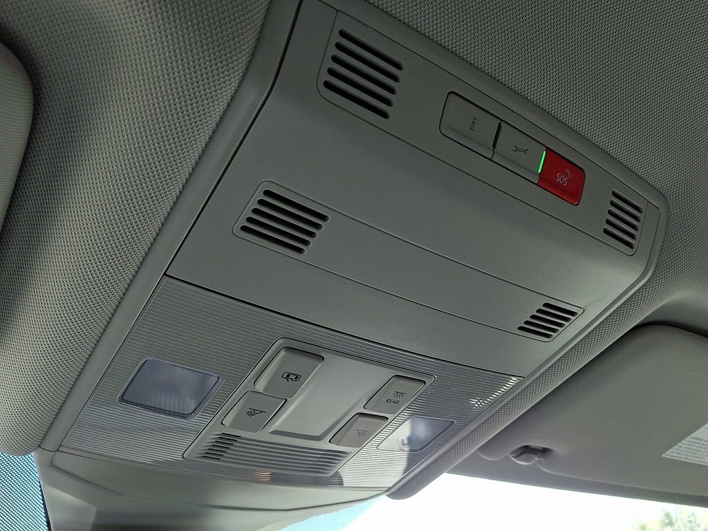 Used 2025 Volkswagen Jetta S image 25