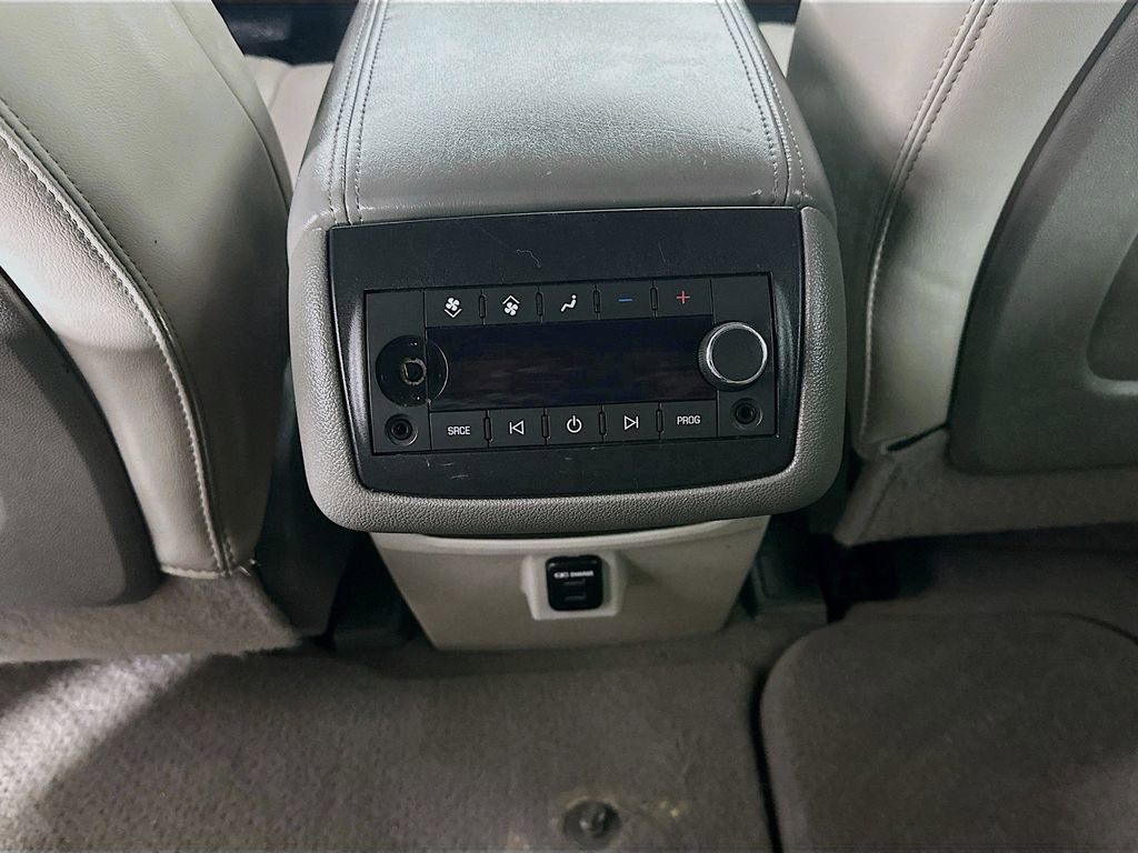 Used 2014 GMC Acadia SLT image 21