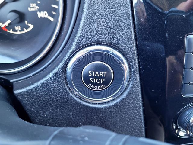 Used 2019 Nissan Rogue SV w/ Premium Package image 18