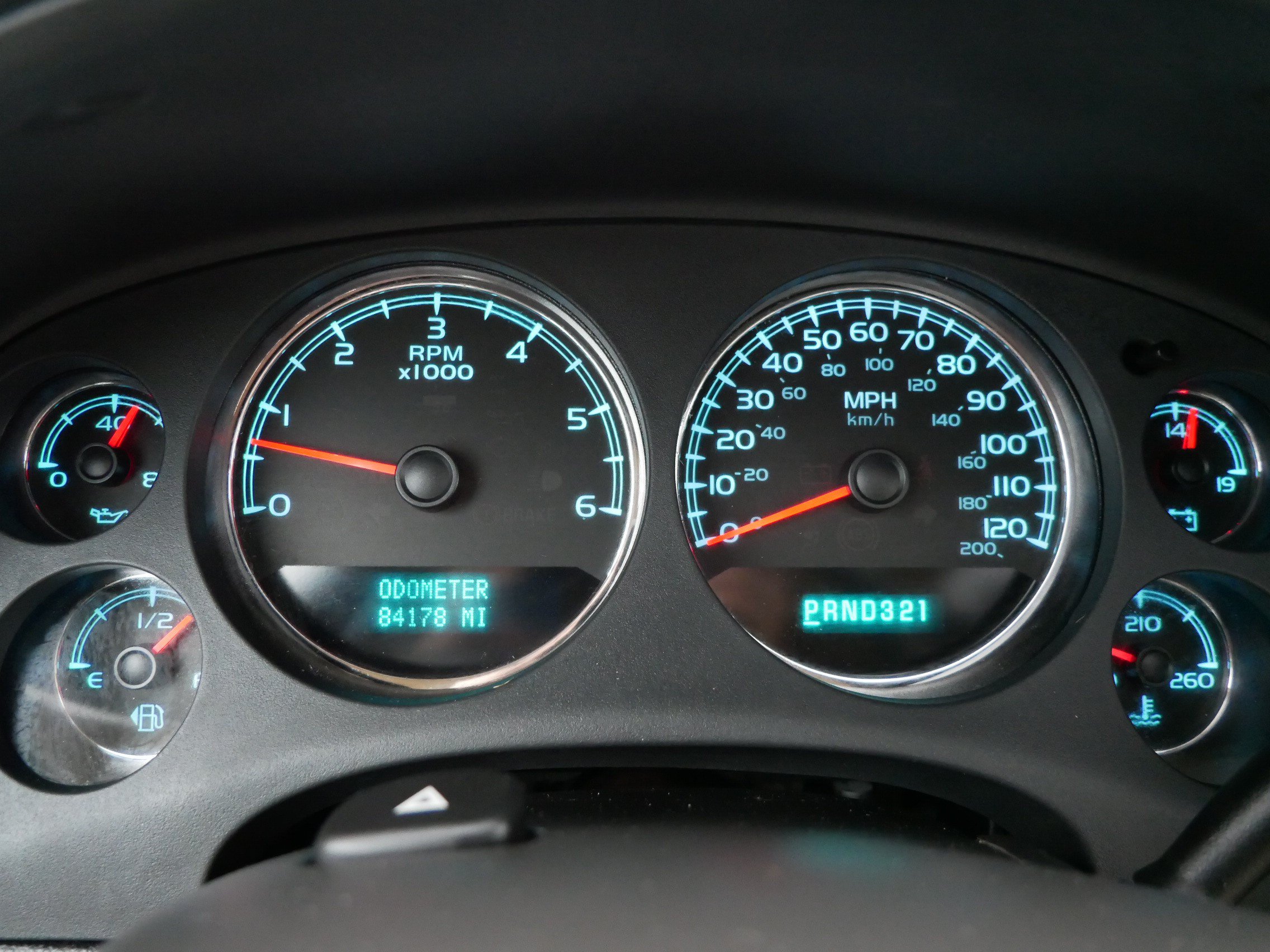 Used 2008 Chevrolet Avalanche LTZ w/ LTZ Preferred Equipment Group AWD/4WD image 28