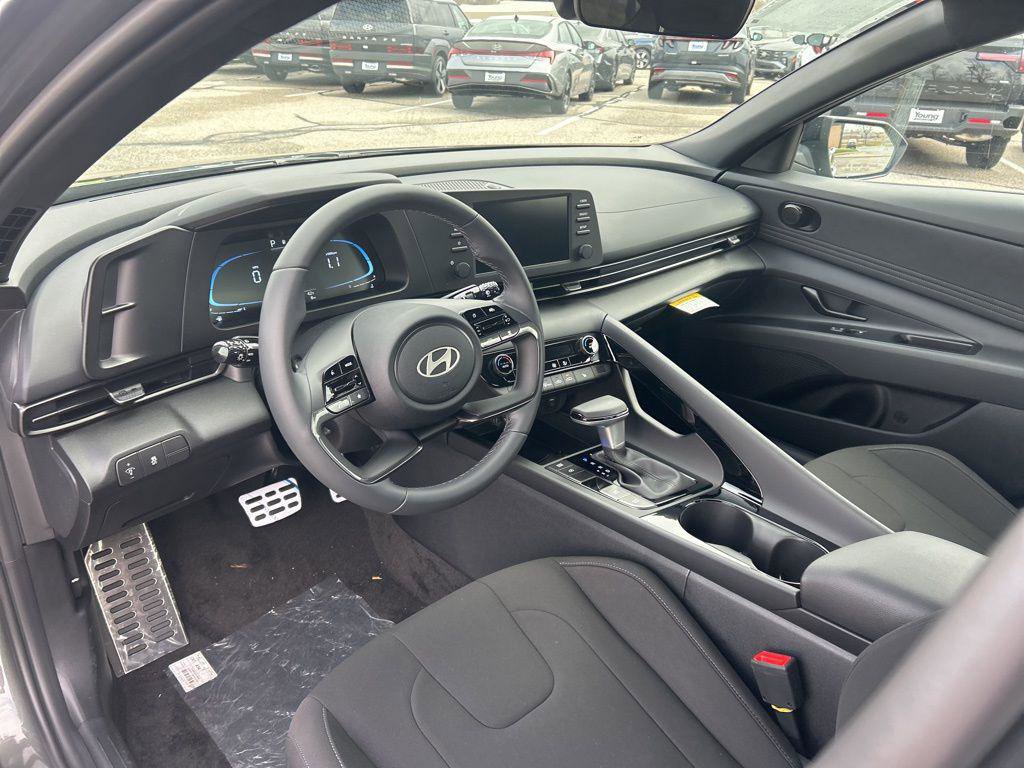 New 2026 Hyundai Elantra SEL Sport Premium image 11