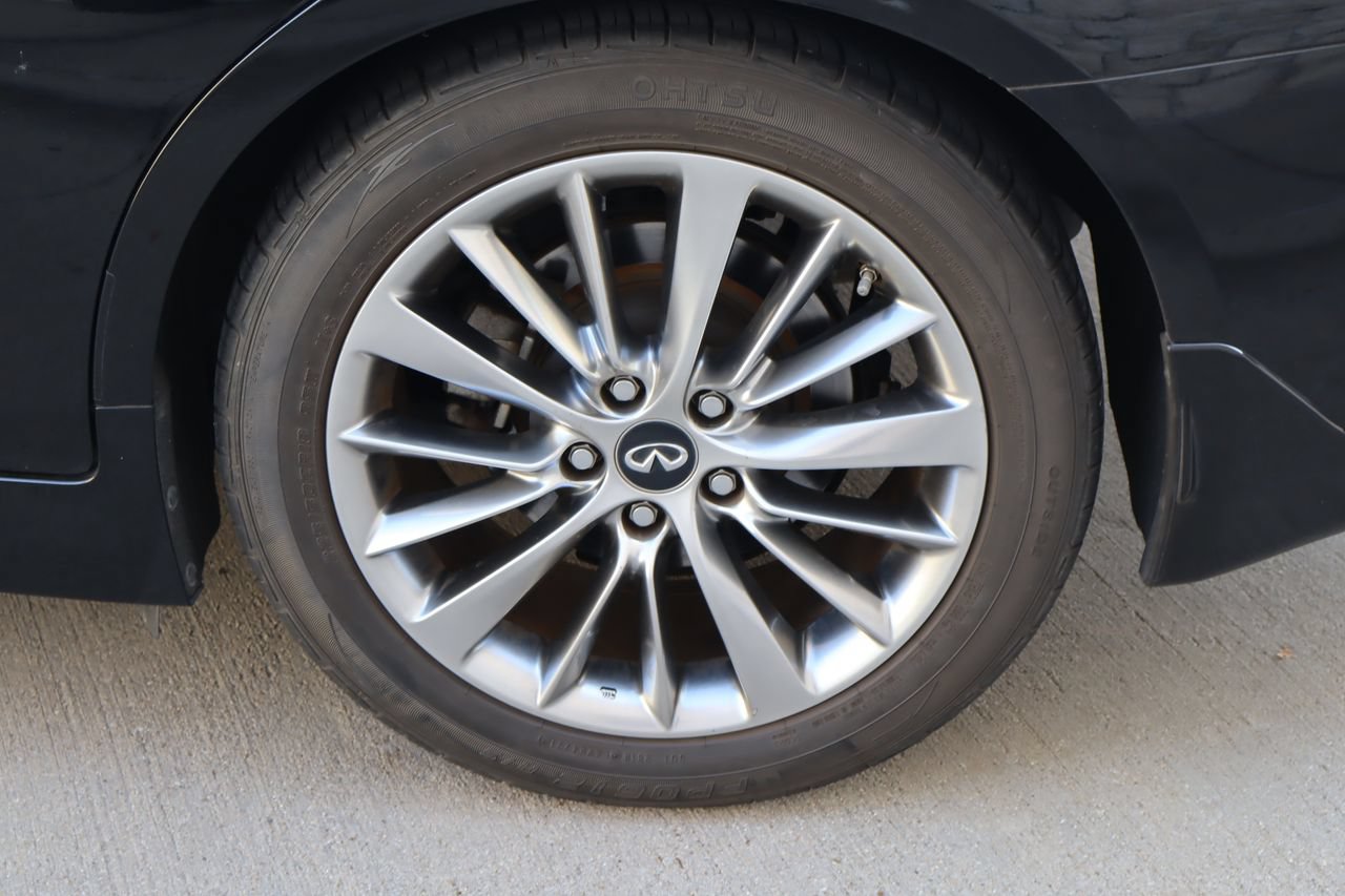 Used 2018 INFINITI Q50 Luxe w/ Essential Package (3.0T Luxe) RWD image 26