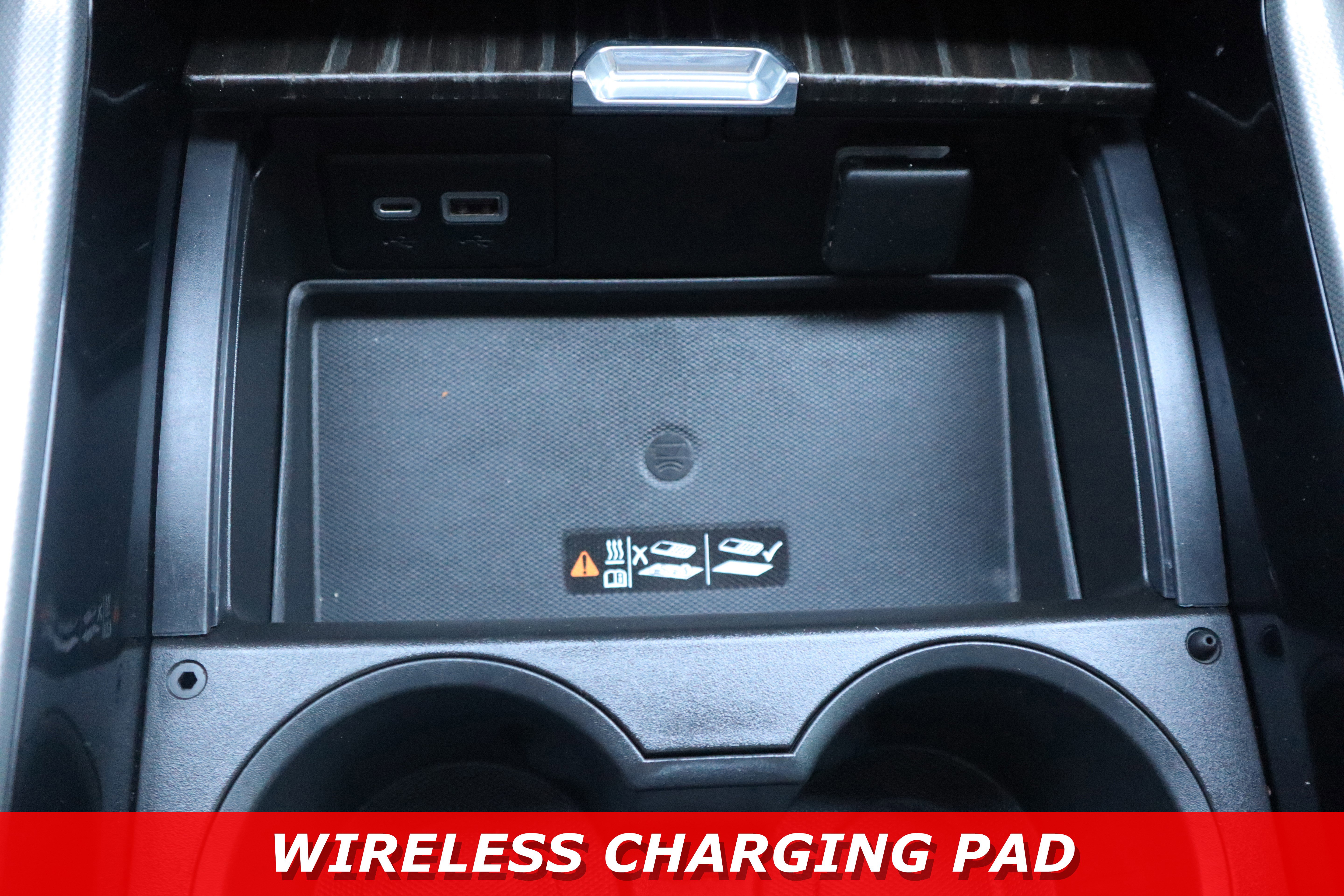 Used 2021 GMC Yukon Denali w/ Denali Premium Package image 28