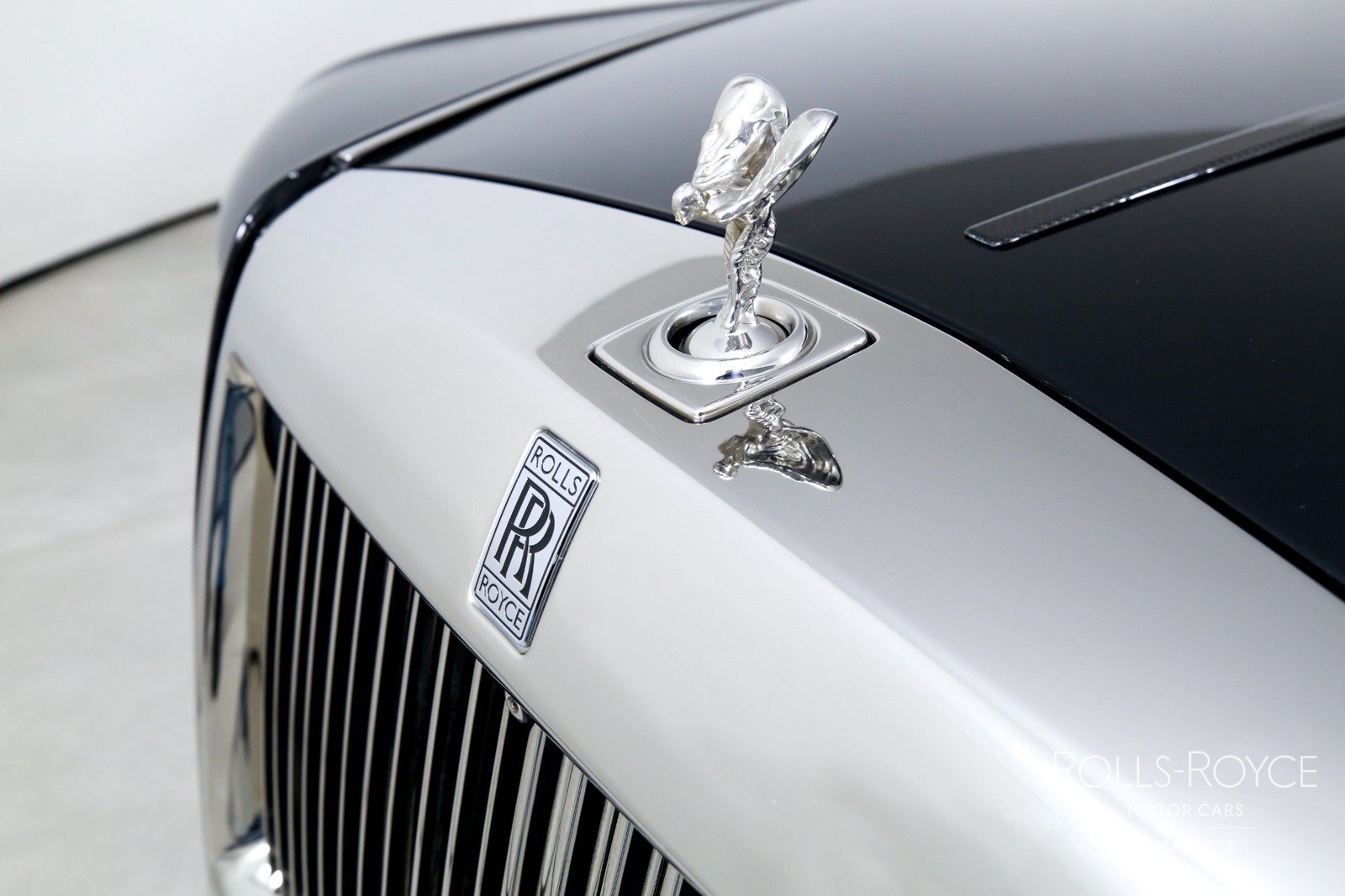 Used 2018 Rolls-Royce Phantom Sedan RWD image 48