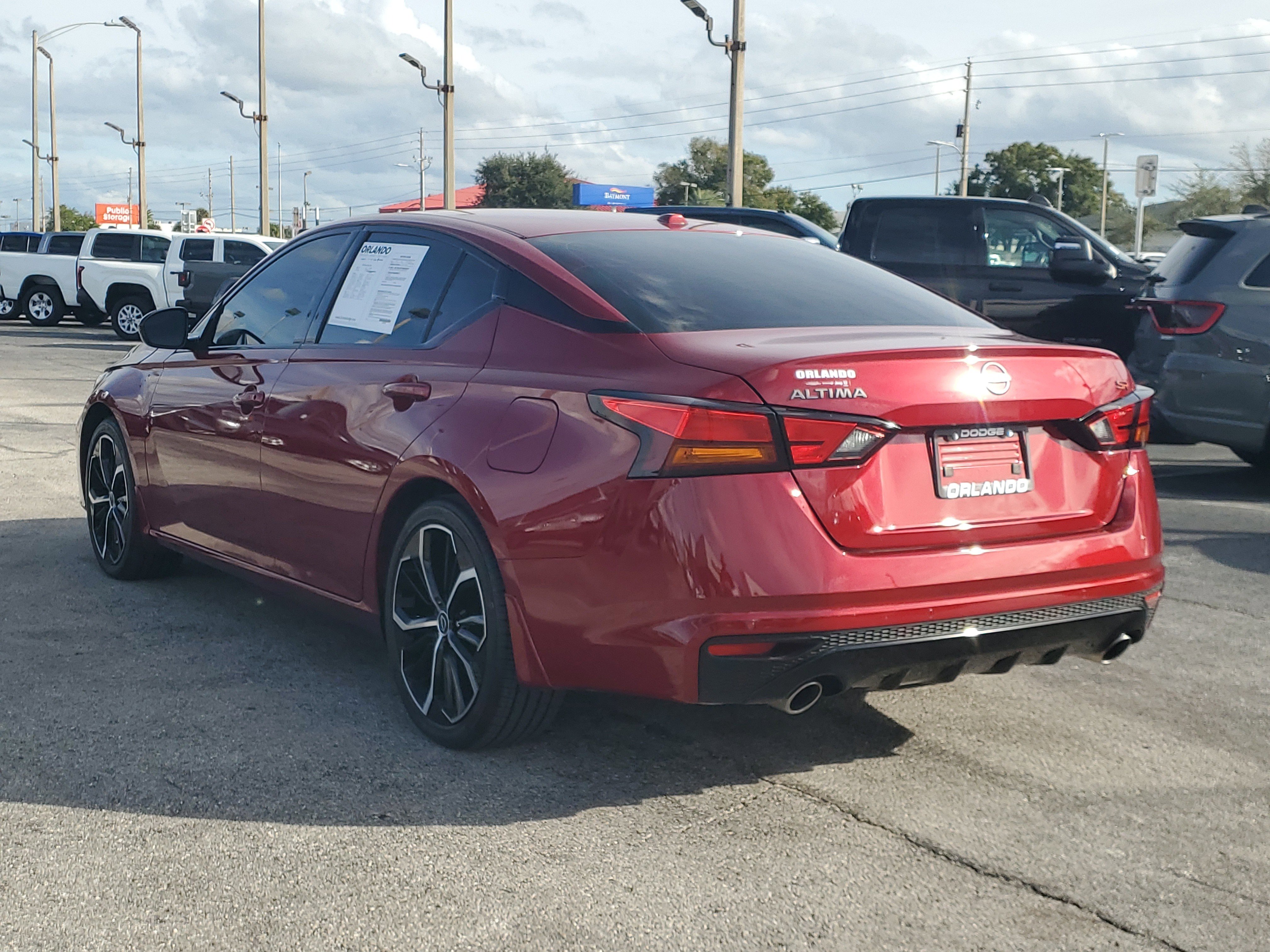 Used 2025 Nissan Altima 2.5 SR w/ SR Premium Package image 5