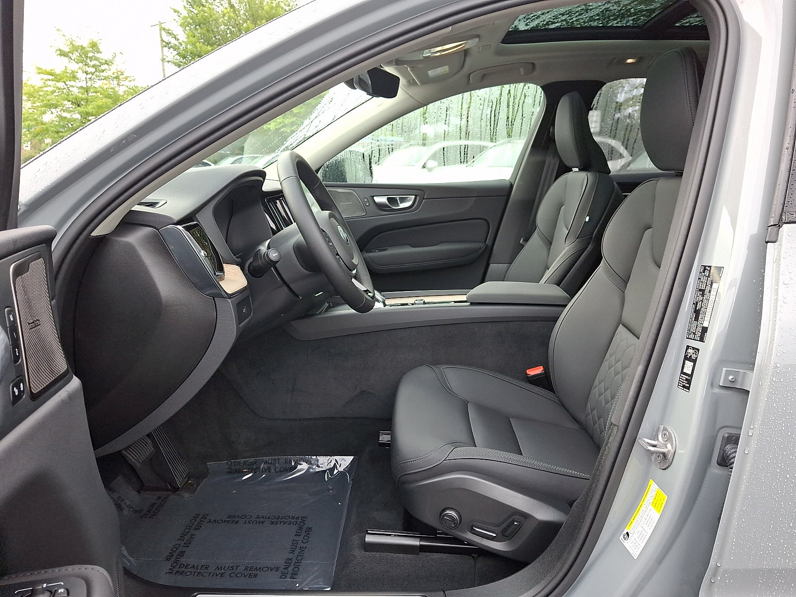 Used 2026 Volvo XC60 B5 Plus w/ Climate Package AWD/4WD image 13