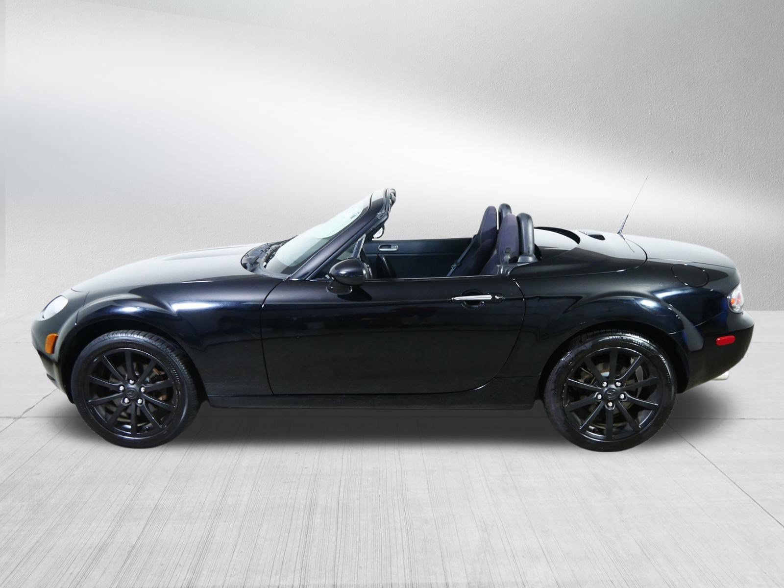 Used 2008 MAZDA MX-5 Miata Touring RWD image 4