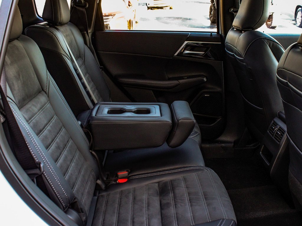 New 2026 Mitsubishi Outlander Trail Edition image 39