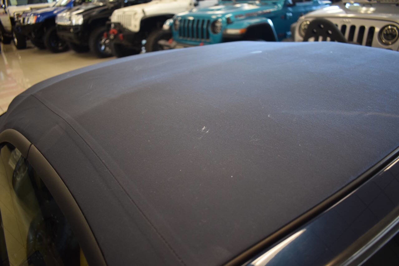 Used 2000 Porsche 911 Carrera image 14