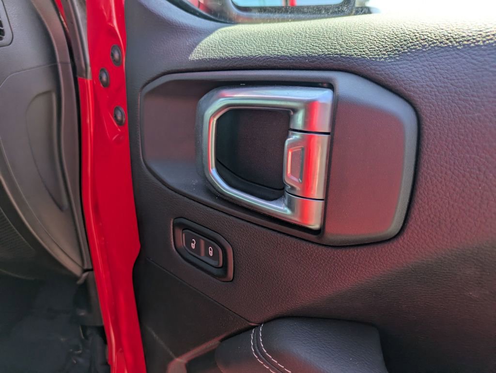 Used 2023 Jeep Gladiator Overland image 31