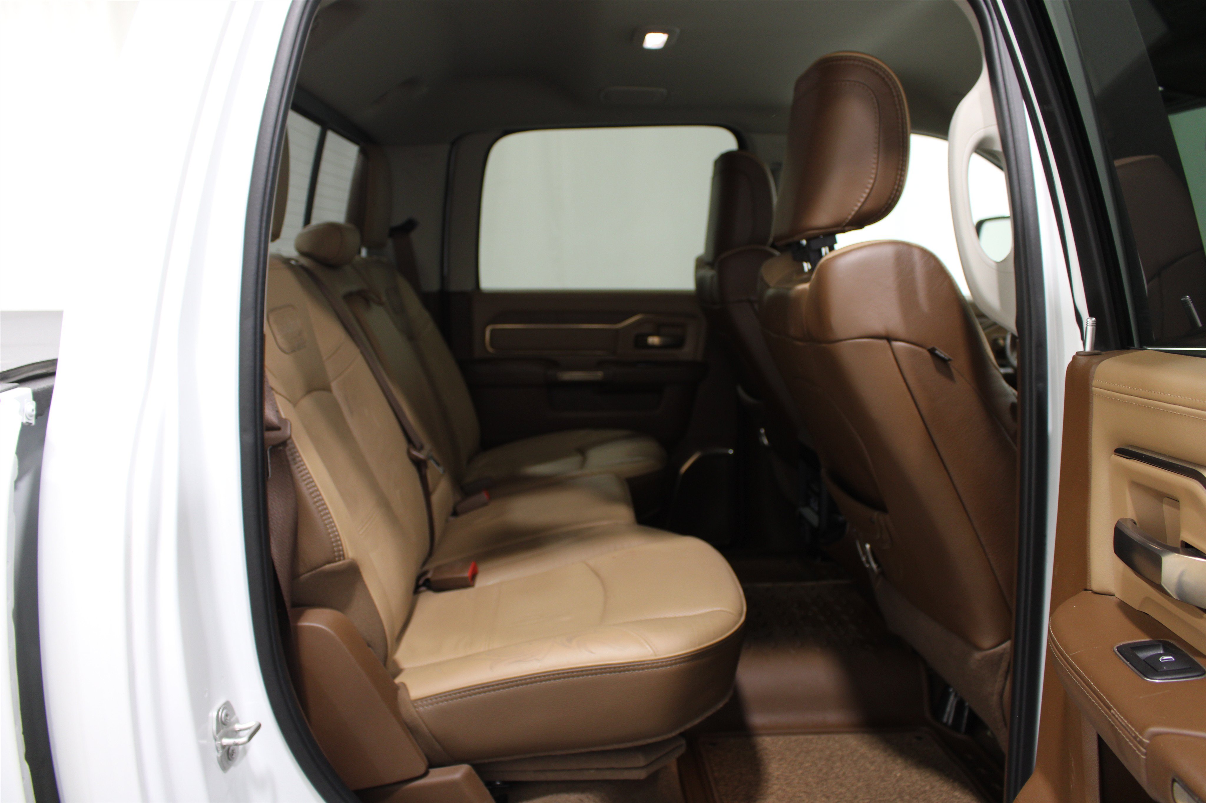Used 2024 RAM 2500 Limited AWD/4WD image 26