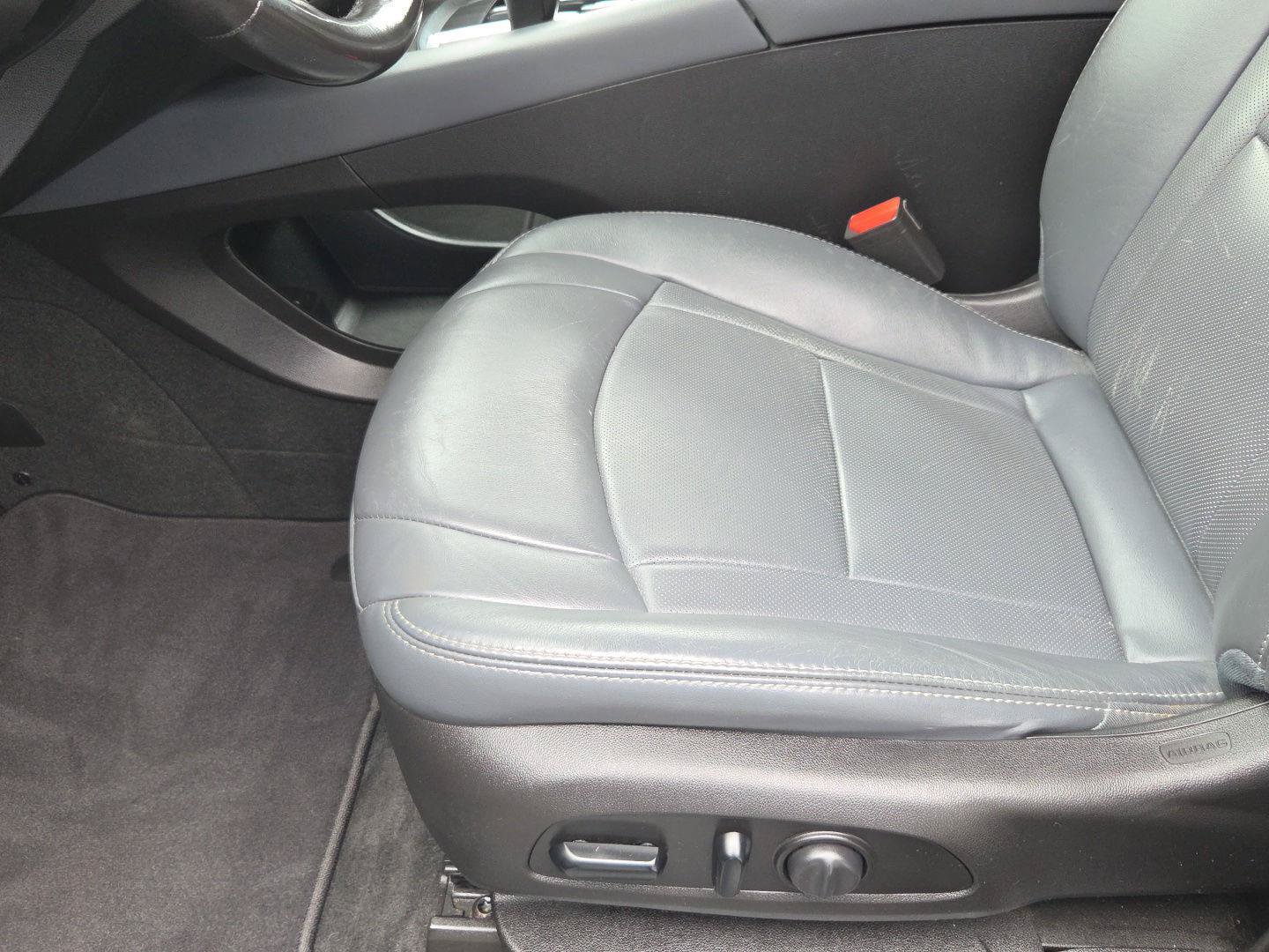 Used 2019 Buick Enclave Essence FWD image 10
