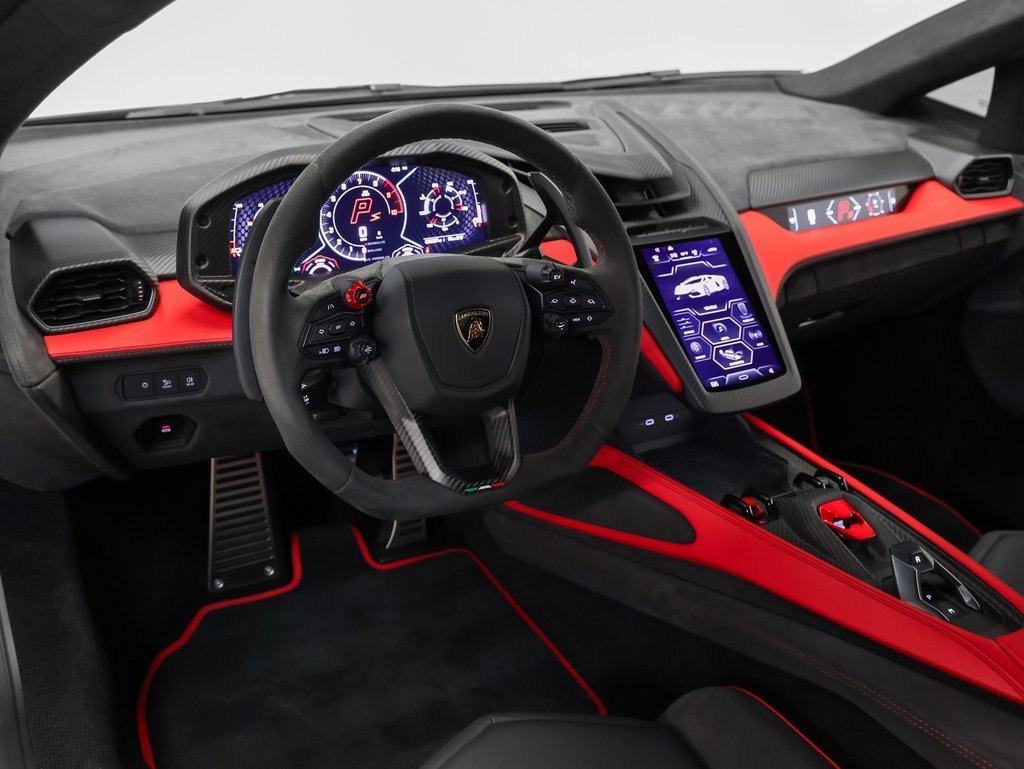 Used 2024 Lamborghini Revuelto image 2