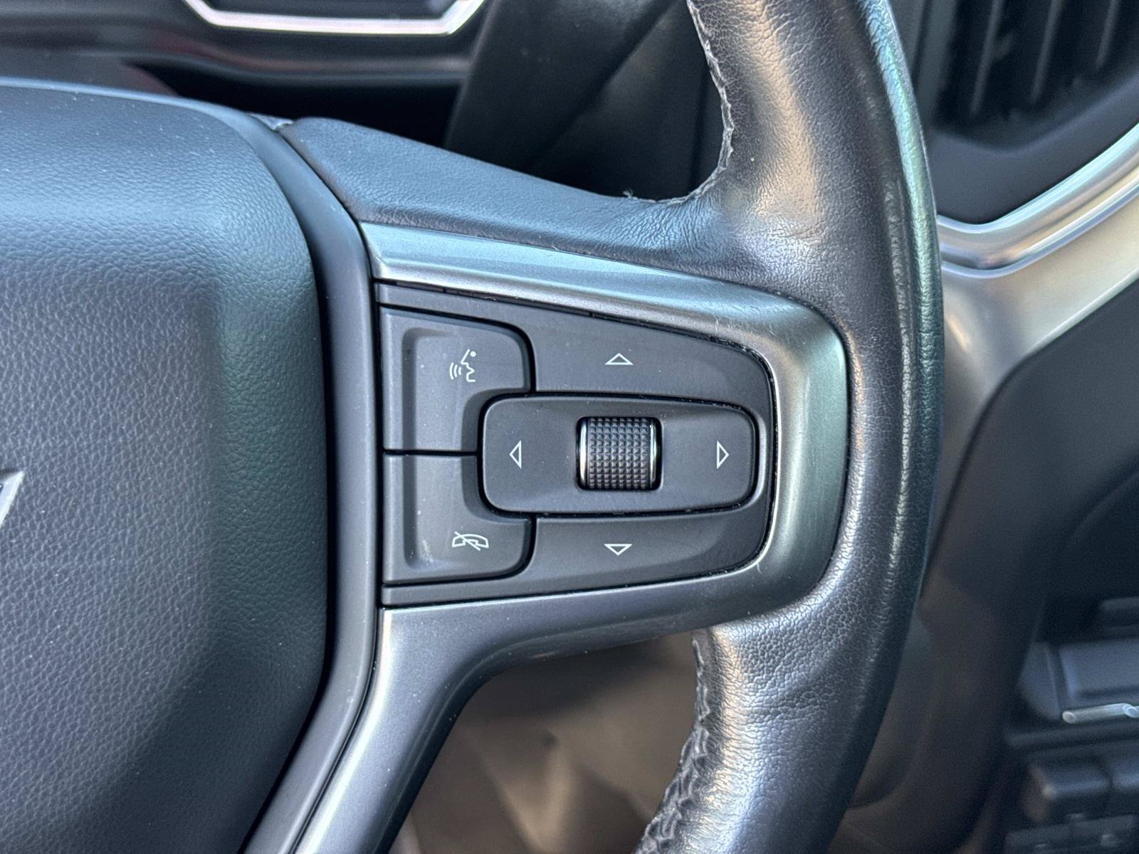 Used 2020 Chevrolet Silverado 1500 LT w/ All-Star Edition RWD image 12