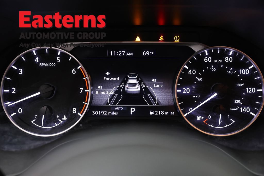 Used 2023 Nissan Rogue S AWD/4WD image 18