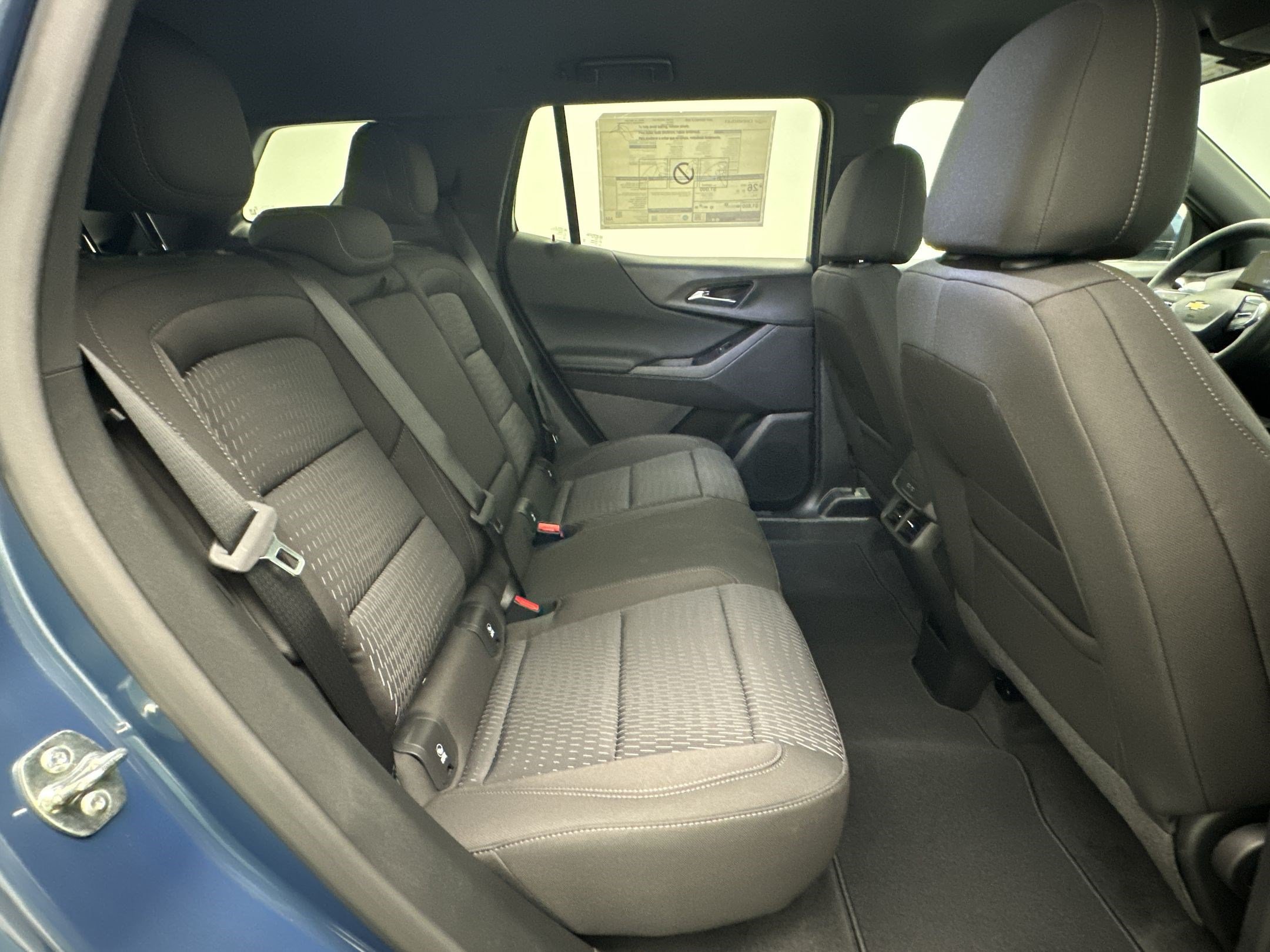 New 2027 Chevrolet Equinox LT AWD/4WD image 30