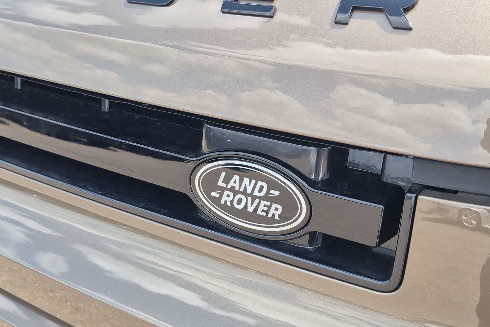 New 2026 Land Rover Defender 110 S AWD/4WD image 11