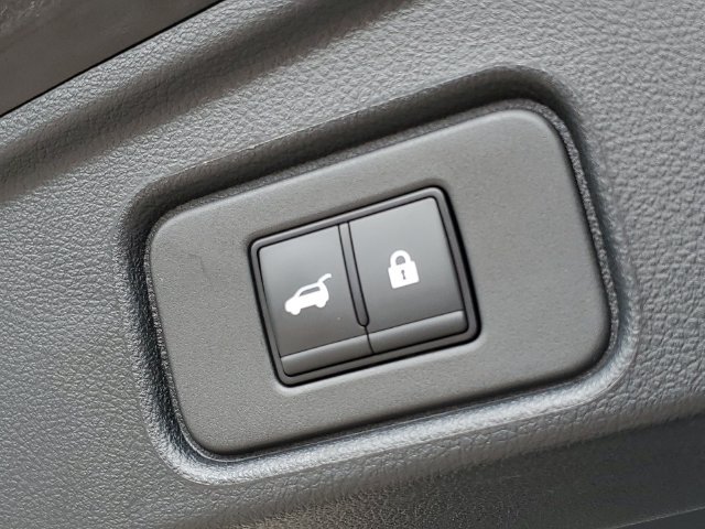 Used 2025 Nissan Pathfinder SL AWD/4WD image 33