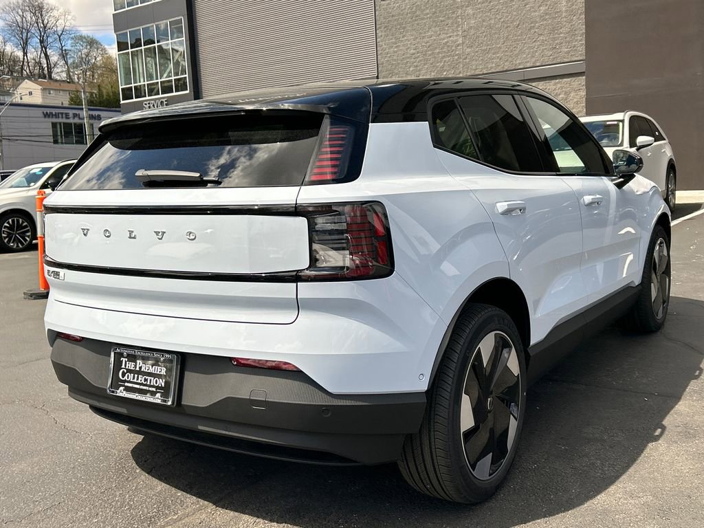 New 2026 Volvo EX30 Ultra w/ Climate Package image 2