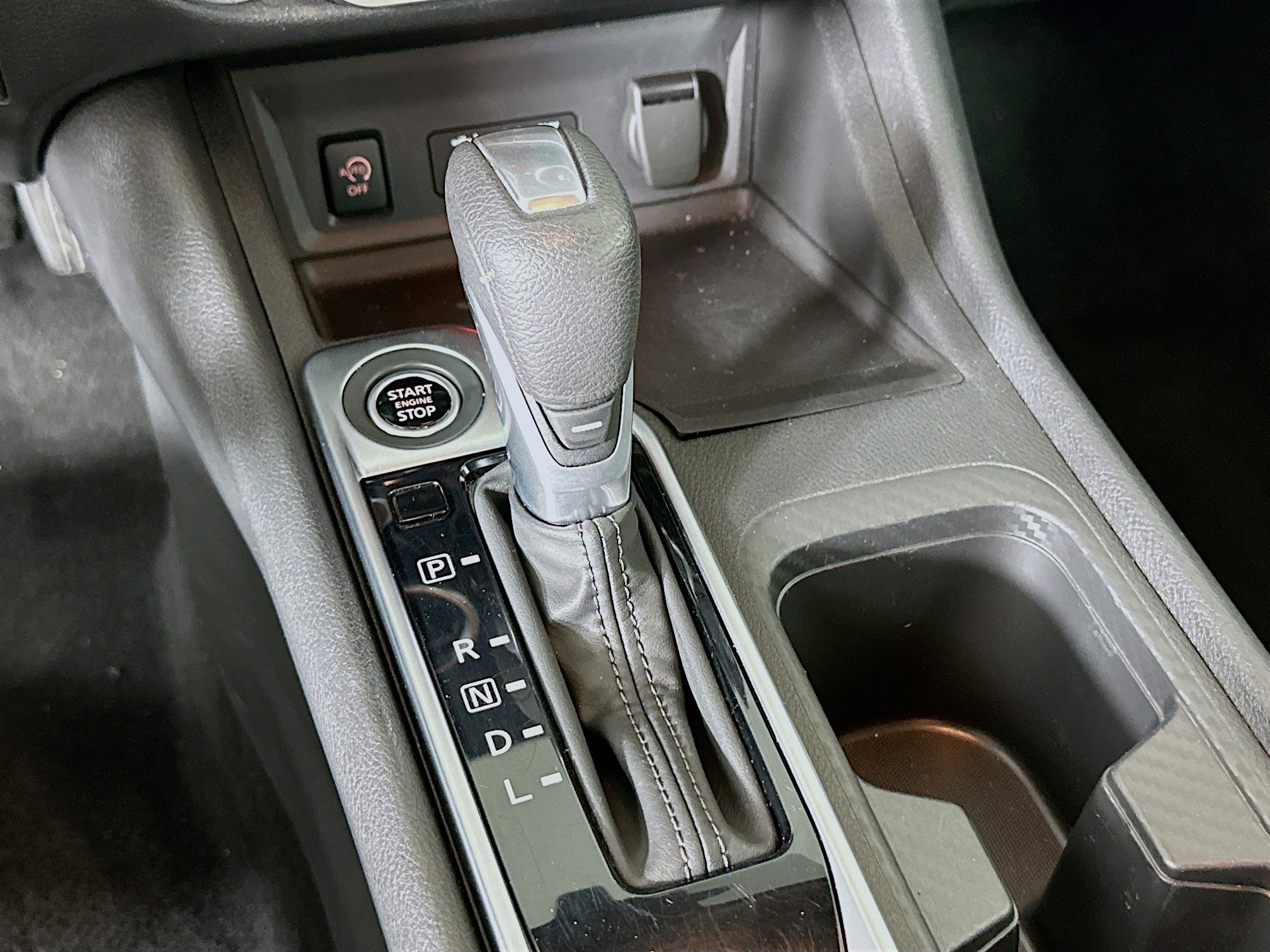 Used 2024 Nissan Sentra SV image 23