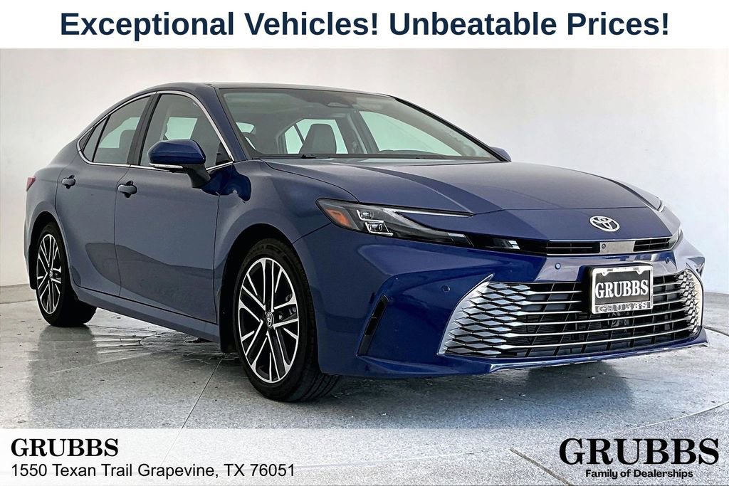 Used 2025 Toyota Camry XLE w/ Premium Plus Package FWD image 1