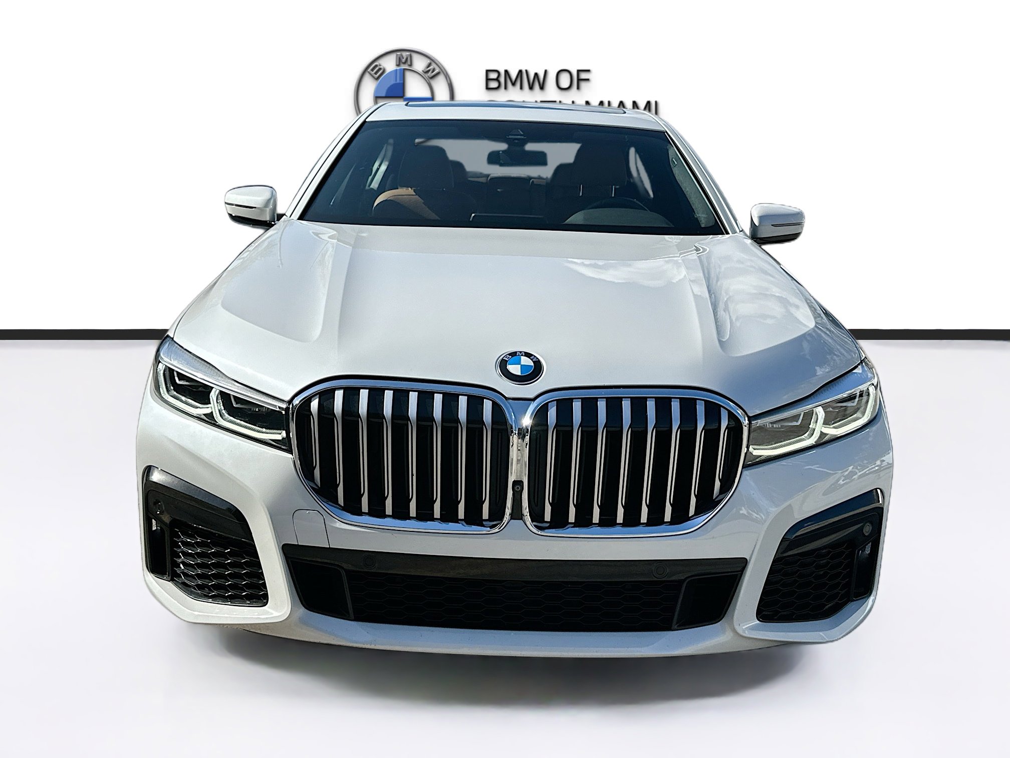 Used 2021 BMW 740i xDrive w/ M Sport Package image 2
