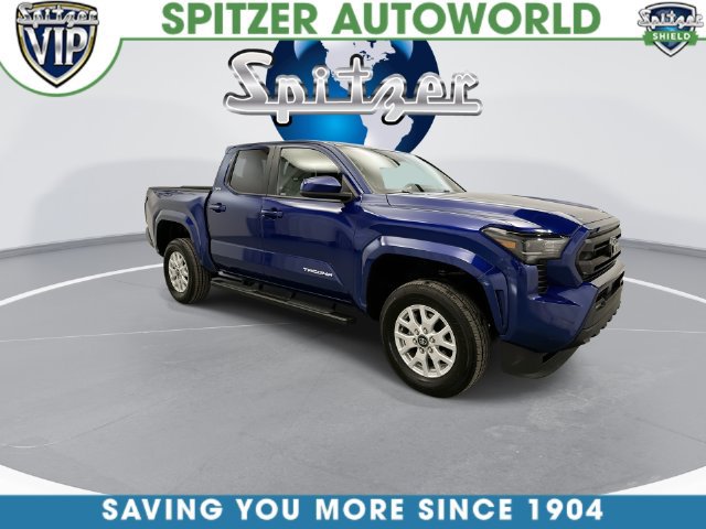 Used 2024 Toyota Tacoma SR5 AWD/4WD image 2