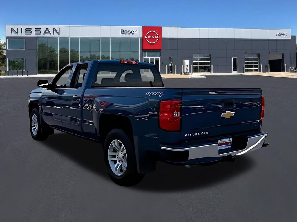 Used 2017 Chevrolet Silverado 1500 LT w/ All Star Edition AWD/4WD image 4