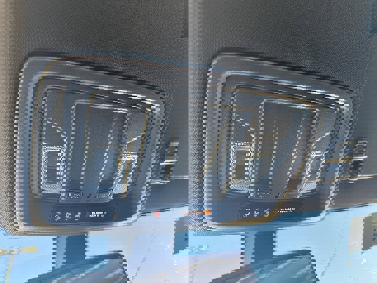 Used 2020 GMC Sierra 1500 SLT image 14