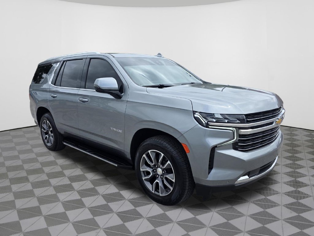 Used 2023 Chevrolet Tahoe LT w/ Luxury Package AWD/4WD image 4