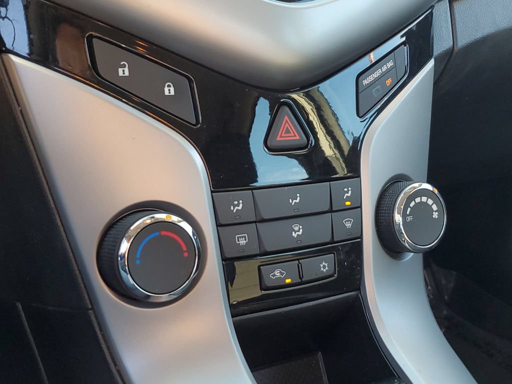 Used 2013 Chevrolet Cruze LT FWD image 21