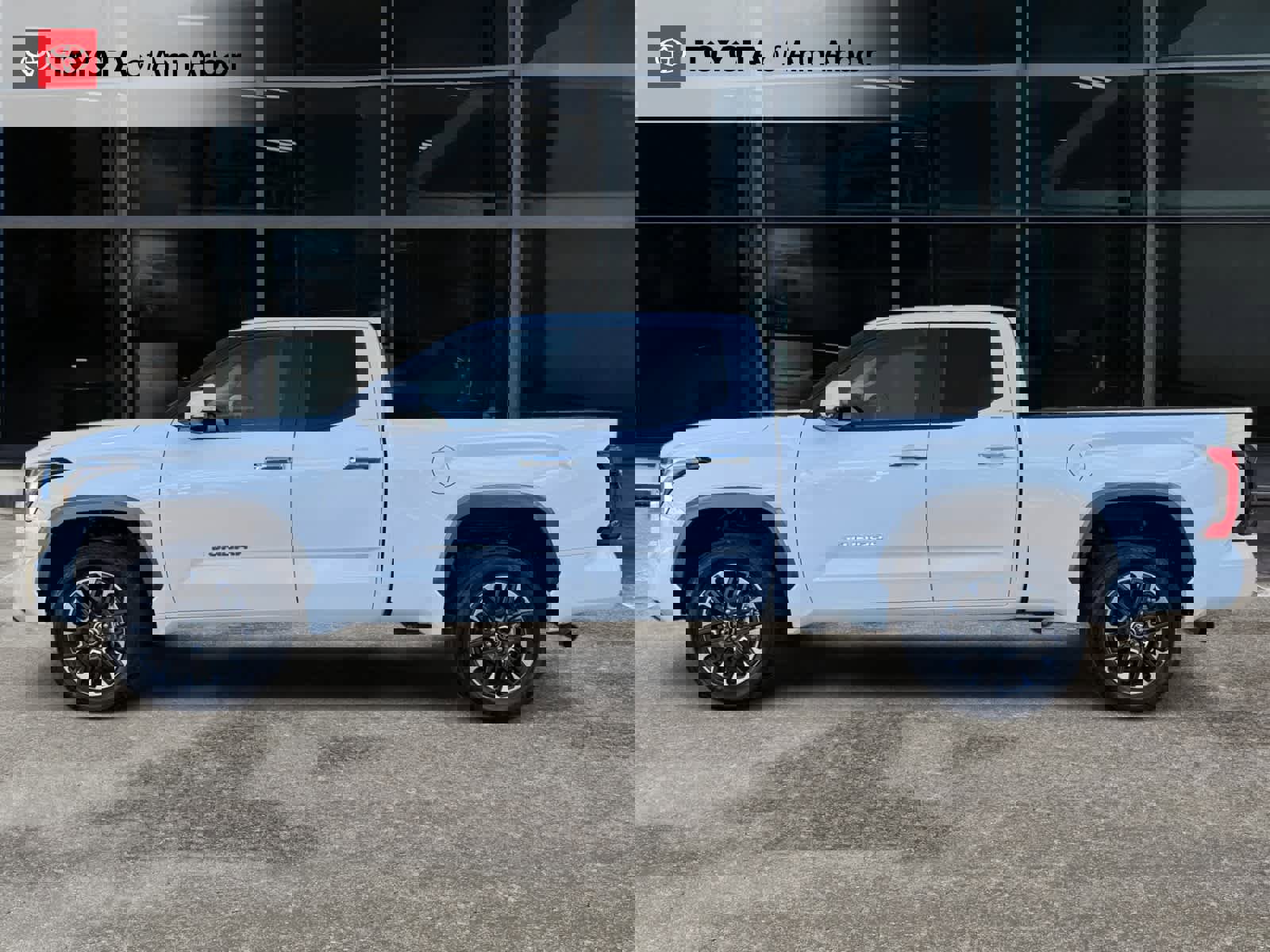Used 2024 Toyota Tundra Limited image 9