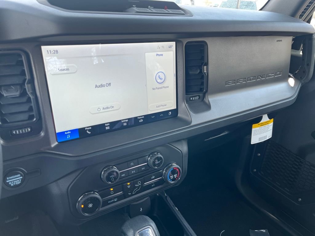 New 2025 Ford Bronco 4-Door image 2