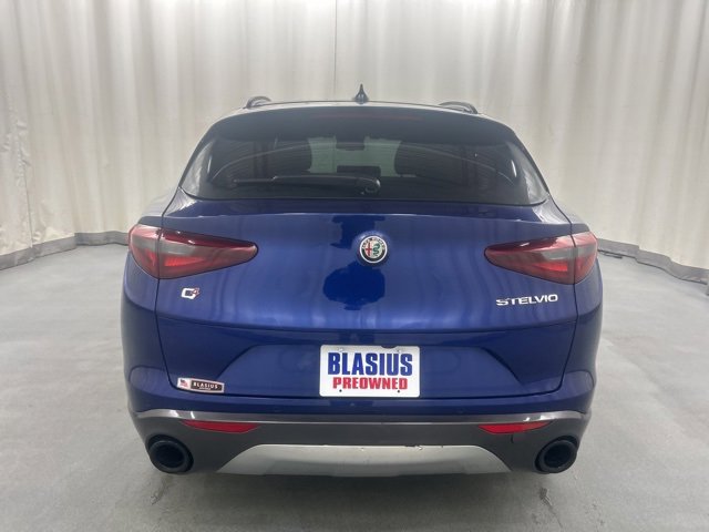 Used 2023 Alfa Romeo Stelvio Ti w/ Active Assist Plus Package image 5