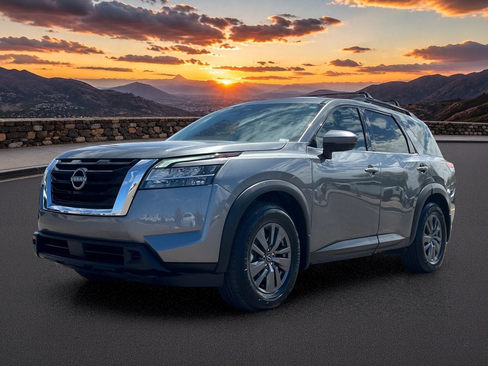 Used 2022 Nissan Pathfinder SV FWD image 2