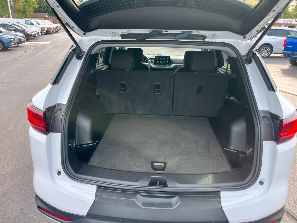 Certified 2023 Chevrolet Blazer LT w/ Driver Confidence Package image 11