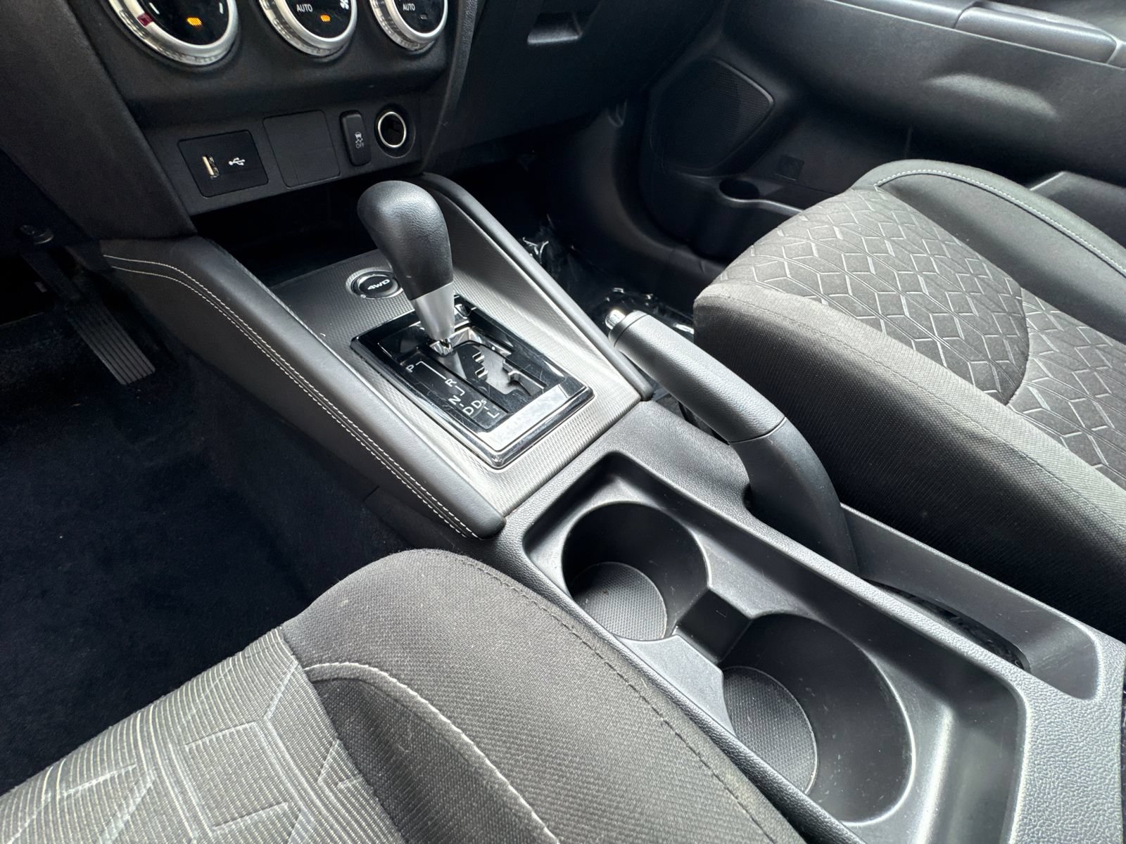 Used 2024 Mitsubishi Outlander Sport ES AWD/4WD image 29