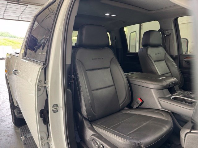 Used 2024 GMC Sierra 2500 Denali w/ Technology Package AWD/4WD image 24