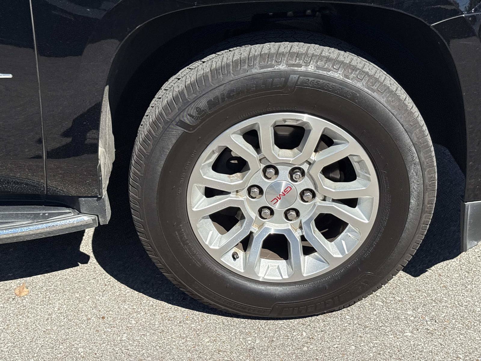 Used 2019 GMC Yukon XL SLT AWD/4WD image 10