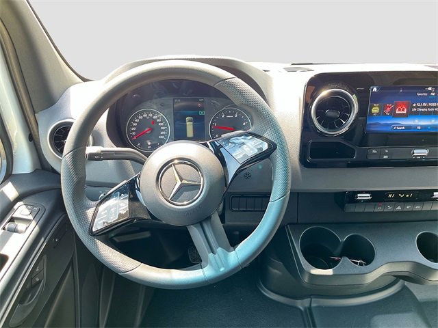 New 2025 Mercedes-Benz Sprinter 2500 image 12