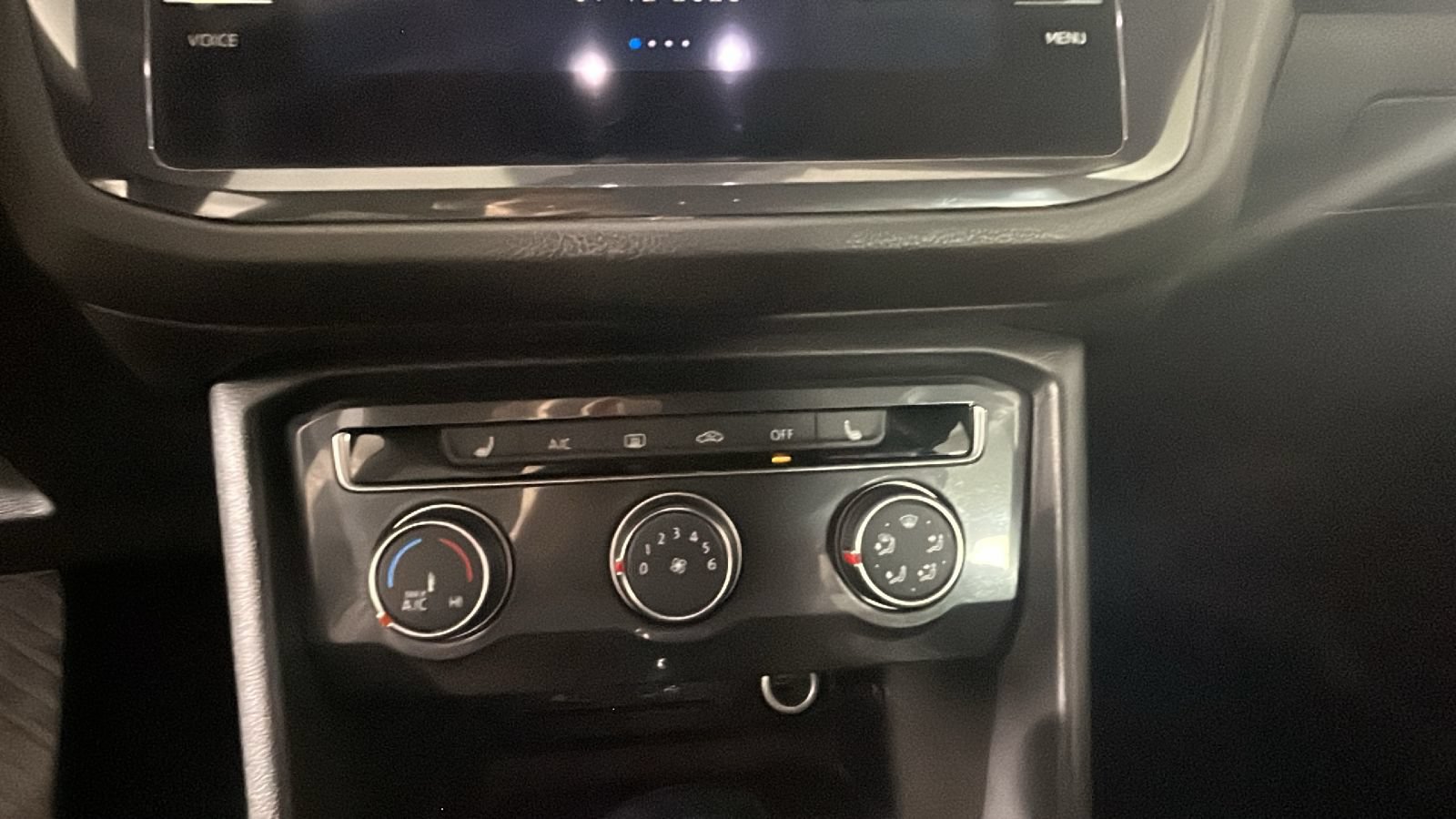 Used 2024 Volkswagen Tiguan Wolfsburg Edition AWD/4WD image 23