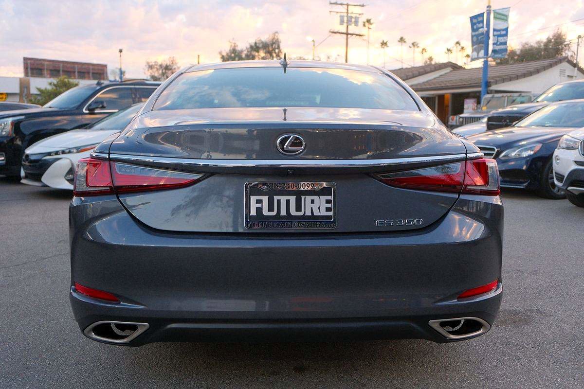Used 2023 Lexus ES 350 image 5
