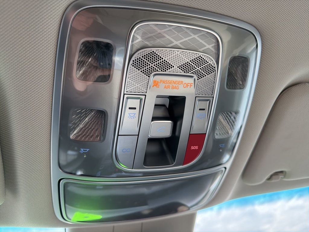 Used 2025 Genesis GV80 2.5T Prestige image 29