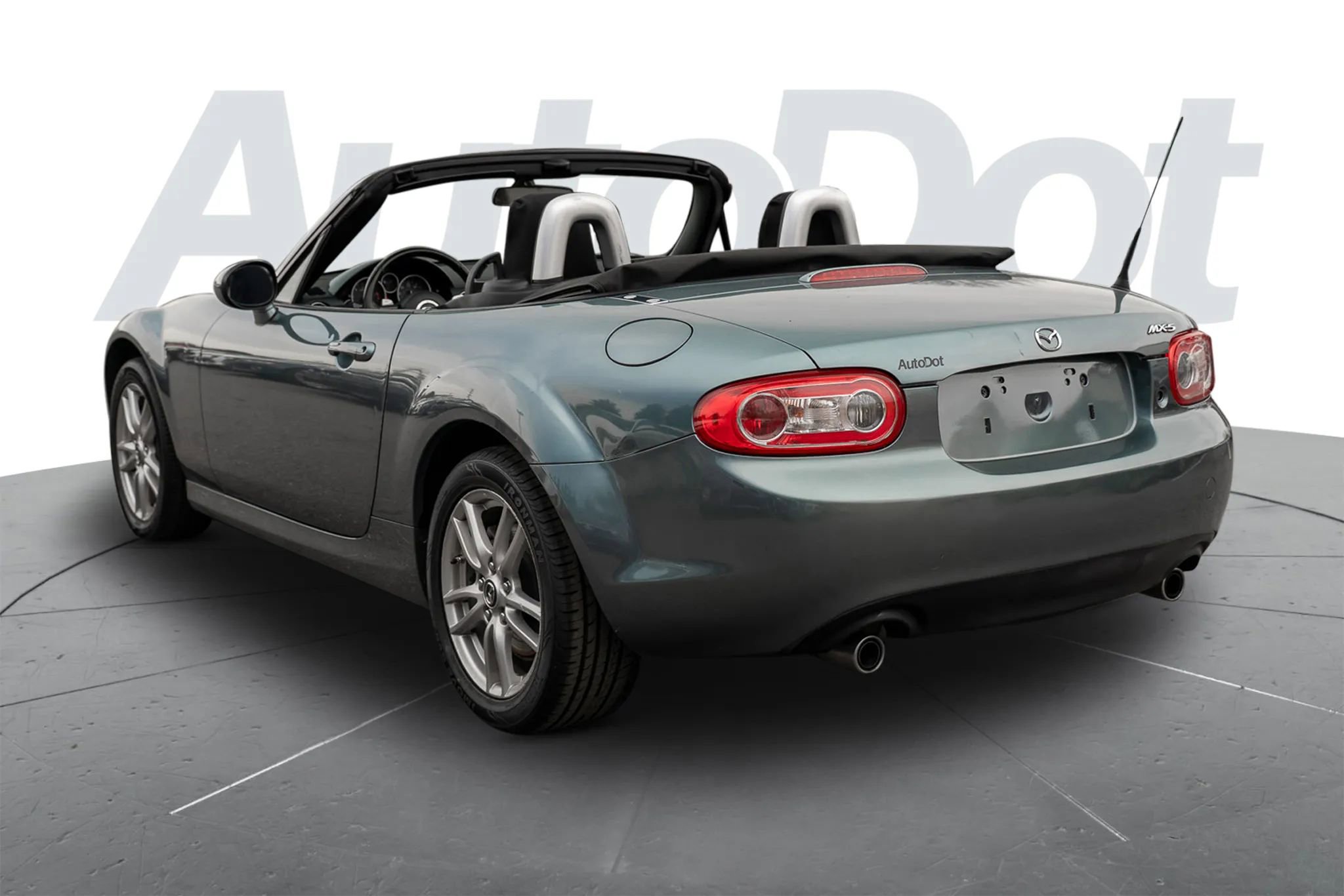 Used 2013 MAZDA MX-5 Miata Sport image 2