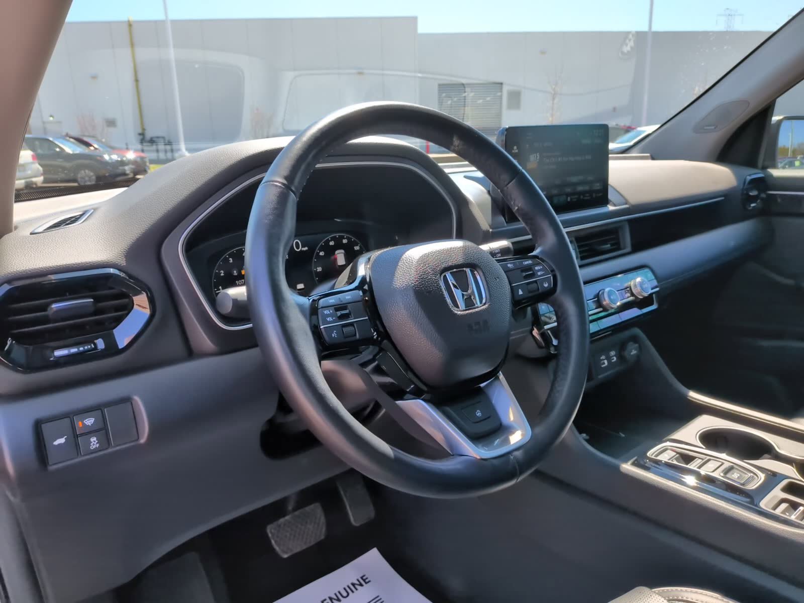 Used 2024 Honda Pilot Elite image 31