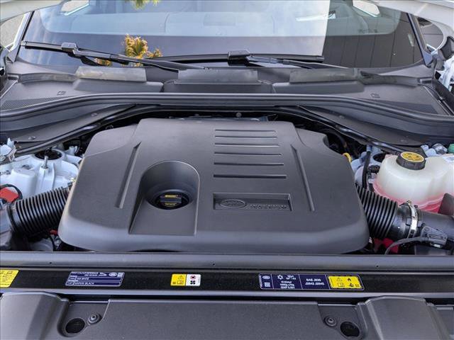 New 2026 Land Rover Range Rover Long Wheelbase SE image 18