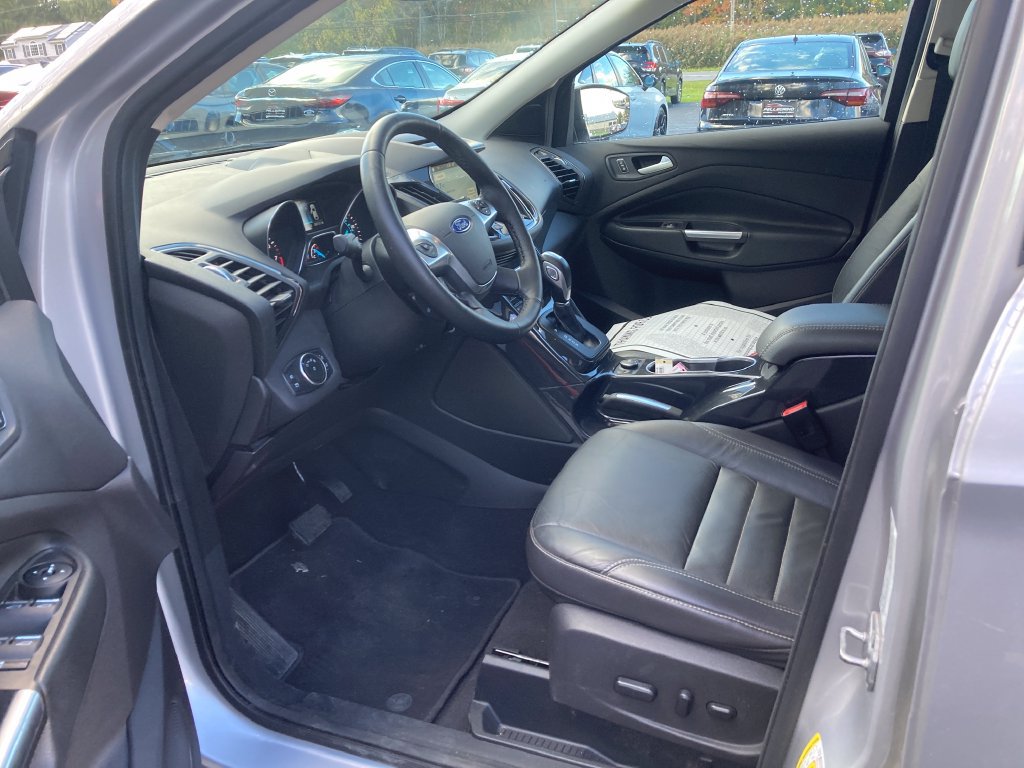 Used 2016 Ford Escape Titanium AWD/4WD image 12