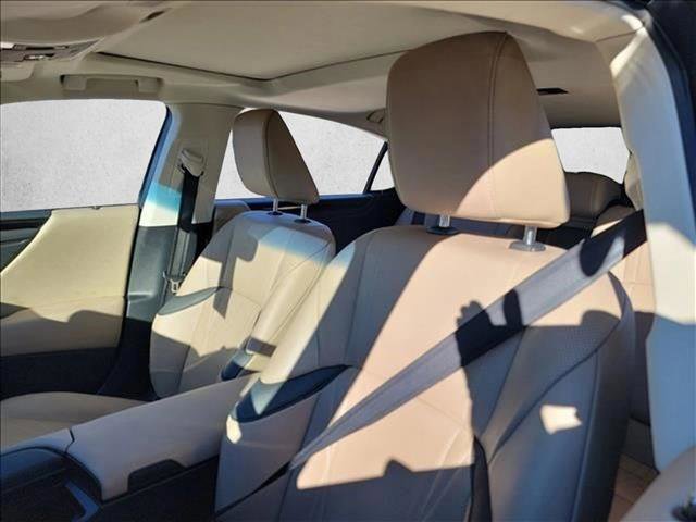 Used 2019 Lexus ES 350 ES 350 Luxury w/ Accessory Package 2 image 13